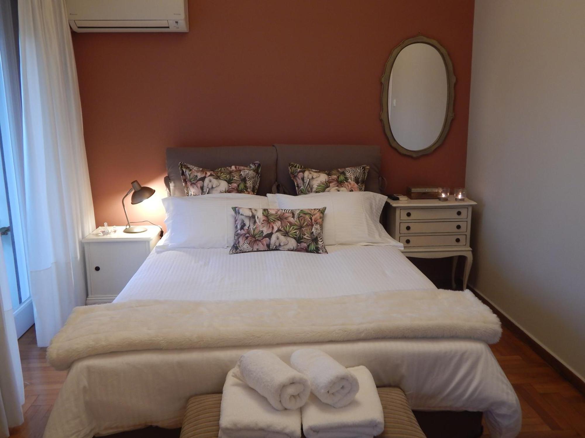 Athens-Plaka, Peter'S Beautiful Apartment In Temple Of Zeus Екстериор снимка