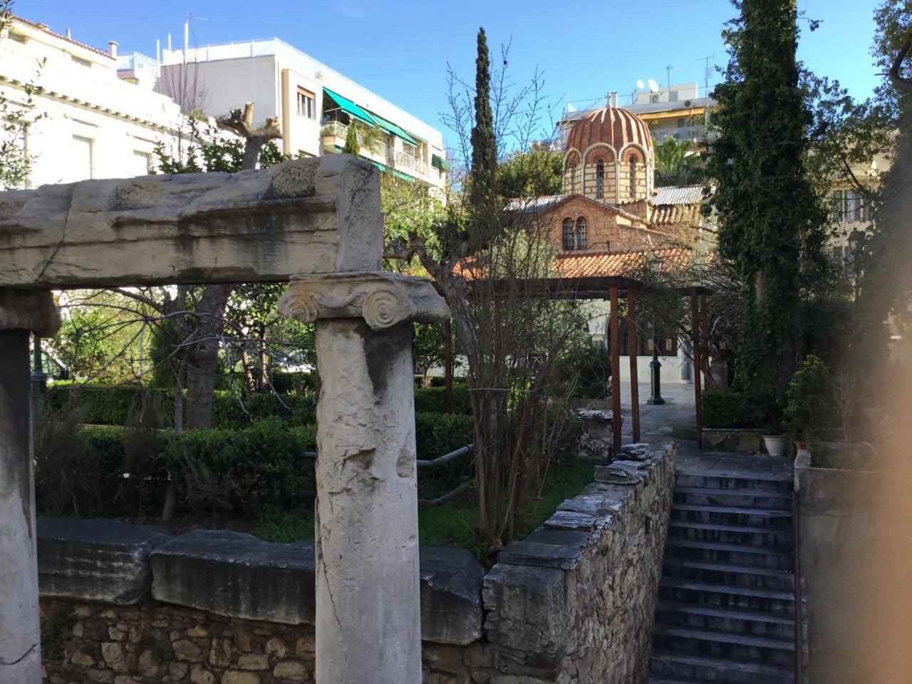 Athens-Plaka, Peter'S Beautiful Apartment In Temple Of Zeus Екстериор снимка