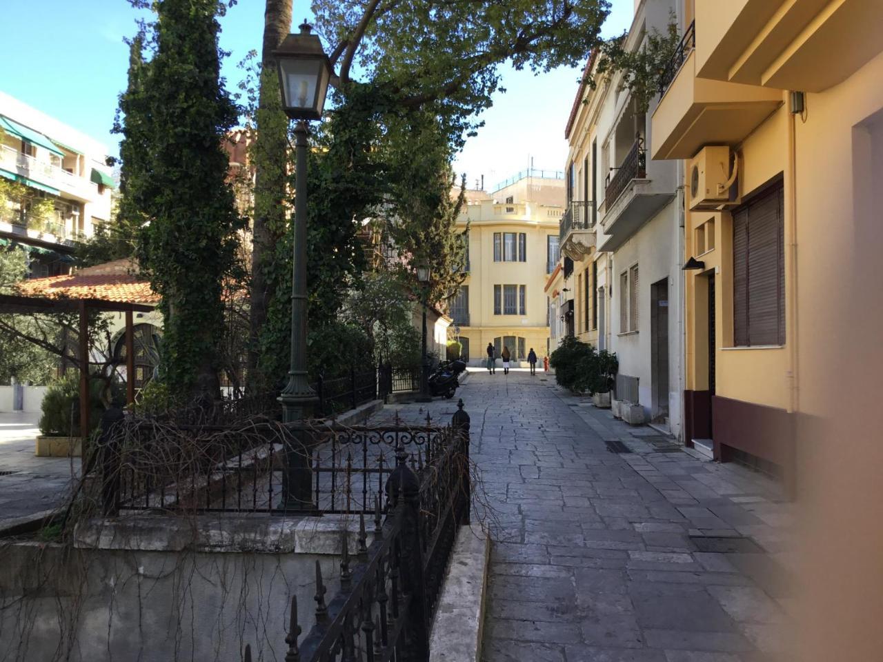 Athens-Plaka, Peter'S Beautiful Apartment In Temple Of Zeus Екстериор снимка
